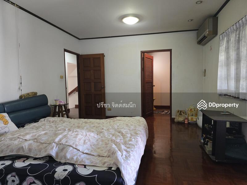For Sale - 3-storey detached house for sale, split level, 3 bedrooms, 86/5 Sukhumvit Soi 56 Yaek 3-1, Bangkok