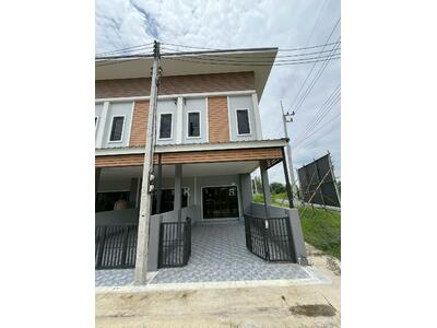 ขาย - ทาว์เฮ้า บ้านสร้าง บางปะอิน อยุธยา ใกล้นิคมโรจนะ เริ่มต้นเพียง 1.69 ล้าน, พระนครศรีอยุธยา