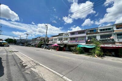 ขาย - ตำบลบางรักน้อย อำเภอเมืองนนทบุรี, นนทบุรี