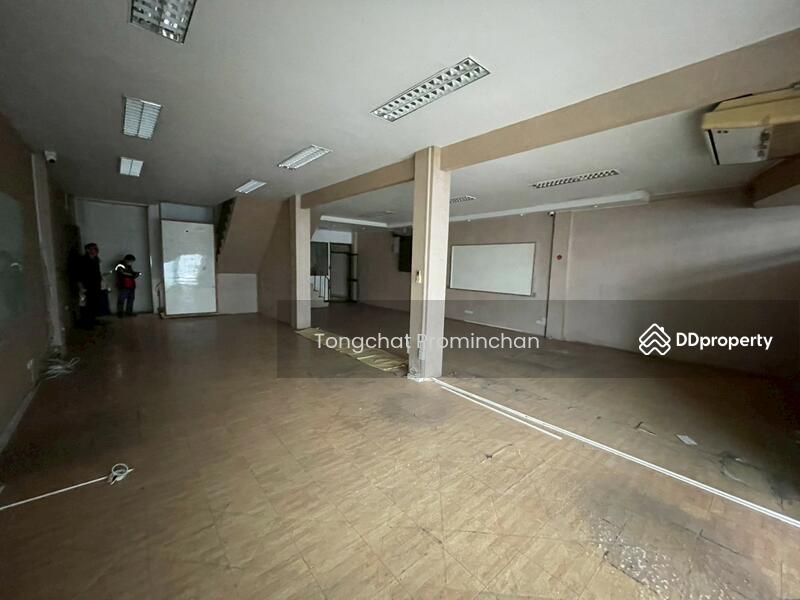 For Rent - Commercial building for rent chatuchak, Chan kasem, Phahonyothin, Bangkok