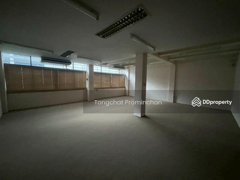 For Rent - Commercial building for rent chatuchak, Chan kasem, Phahonyothin, Bangkok