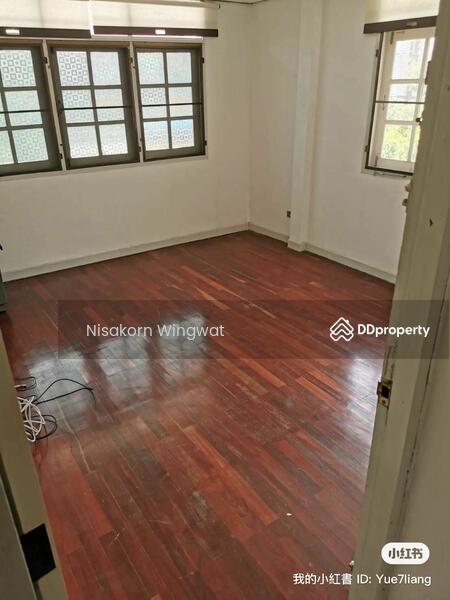 For Sale - 4-Bedroom House, Bangkok
