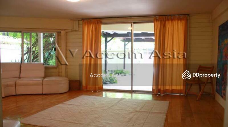 For Rent - Home Office 2 Bedrooms Townhouse for Rent in Sukhumvit, Bangkok near BTS Asok - MRT Sukhumvit, Bangkok