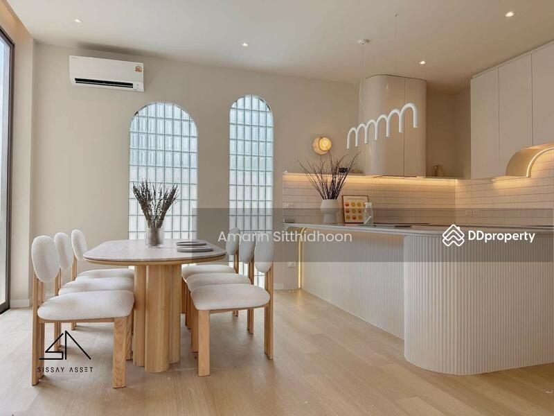 For Sale - Ami House, Bangkok