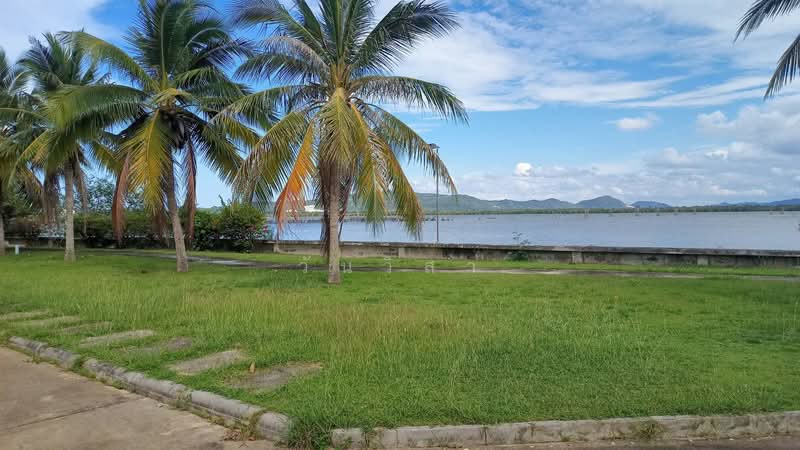 หมู่บ้าน/โครงการ สิริธารา ลาวิลล่า, Songkhla, 99/1 ถนน ร่มไทร-เกาะยอ, Ko Yo, Muang Songkhla, Songkhla, 3 Bedrooms, 87 sqm, Single Detached House For Sale, by วันวิสา, 60159290 - DDproperty.com