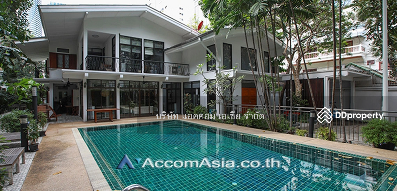 ให้เช่า - Private Swimming Pool 3 Bedrooms House for Rent in Ploenchit, Bangkok near BTS Chitlom, กรุงเทพ