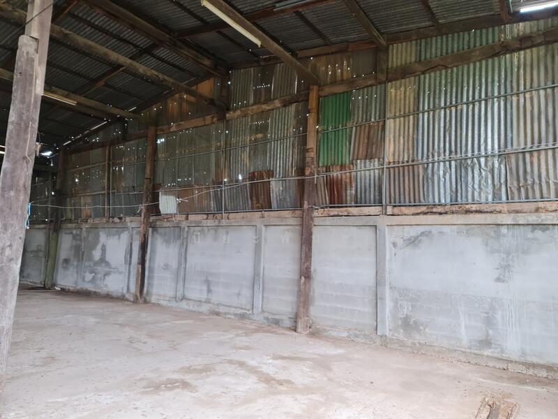 ขาย - ตำบล ธาตุเชิงชุม อำเภอ เมืองสกลนคร จังหวัด สกลนคร, สกลนคร