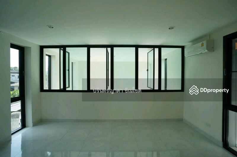 ให้เช่า - Home office แยกรัชดา ลาดพร้าว, กรุงเทพ