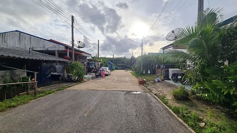 ถนน กาญจนวนิช ตำบล สำนักขาม อำเภอ สะเดา จังหวัด สงขลา, Songkhla, 11/65 หมู่ที่ 2 ถนน กาญจนวนิช, Samnak Kham, Sadao, Songkhla, 2 Bedrooms, 54 sqm, Townhouse For Sale, by วันวิสา, 60160060 - DDproperty.com