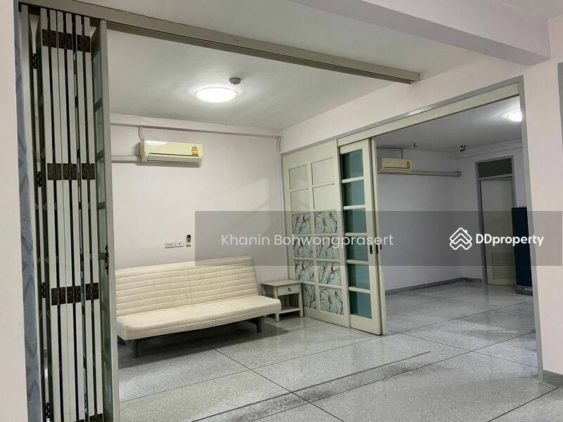 For Rent - Townhouse on SuanPlu Sathorn, Bangkok