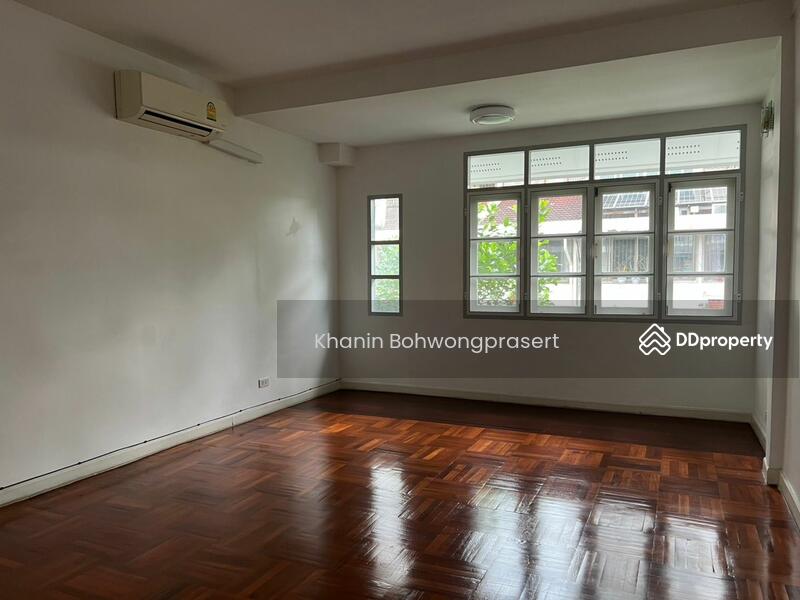 For Rent - Townhouse on SuanPlu Sathorn, Bangkok