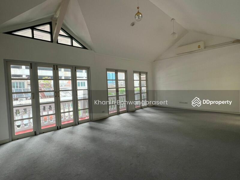 For Rent - Townhouse on SuanPlu Sathorn, Bangkok