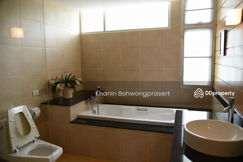 For Rent - The Knight Sukhumvit 31, Bangkok