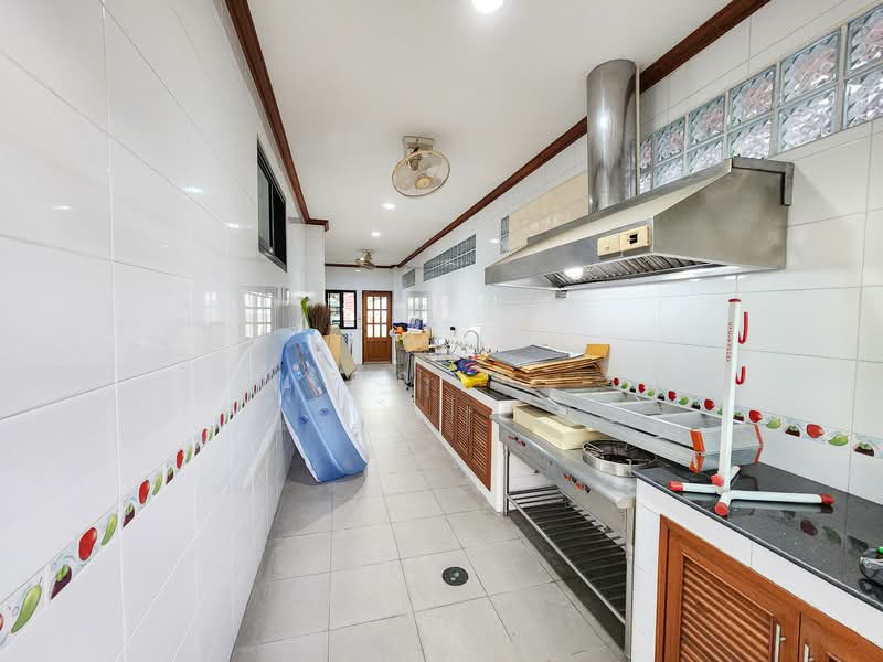 For Sale - บ้านเดี่ยว 2 ชั้น หลังใหญ่ พร้อมสวนกว้าง บนพื้นที่ 156.4 ตร.ว. พื้นที่ใช้สอยกว่า 600 ตร.ม., Samut Prakan