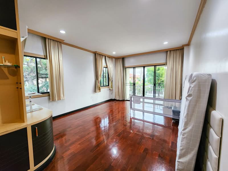 For Sale - บ้านเดี่ยว 2 ชั้น หลังใหญ่ พร้อมสวนกว้าง บนพื้นที่ 156.4 ตร.ว. พื้นที่ใช้สอยกว่า 600 ตร.ม., Samut Prakan