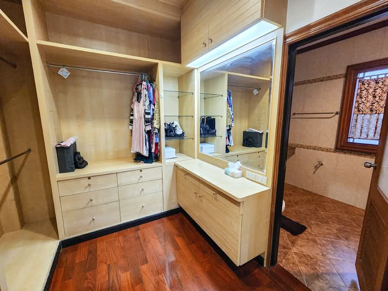 For Sale - บ้านเดี่ยว 2 ชั้น หลังใหญ่ พร้อมสวนกว้าง บนพื้นที่ 156.4 ตร.ว. พื้นที่ใช้สอยกว่า 600 ตร.ม., Samut Prakan