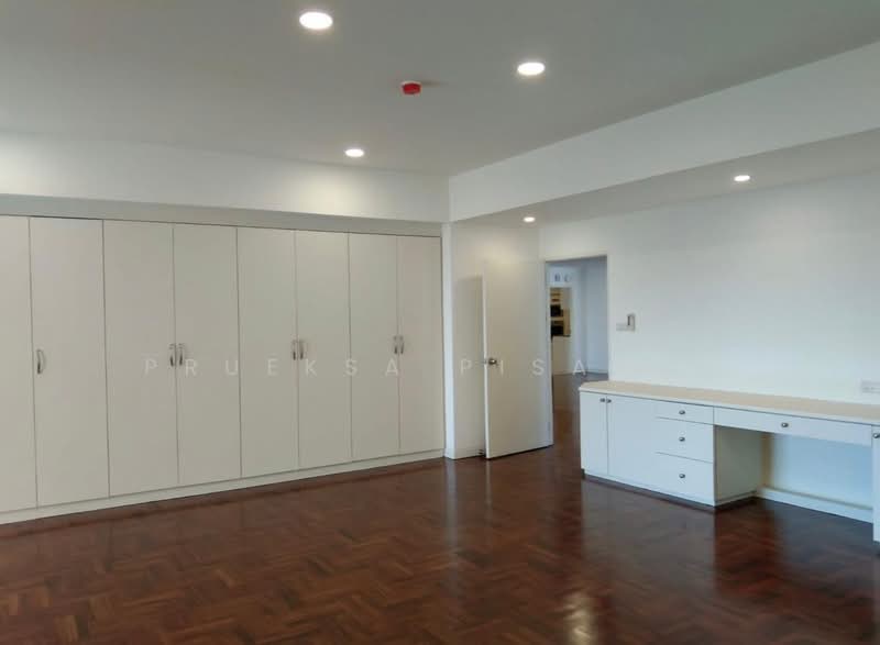 Oriental Towers, Bangkok, 25 Soi Ekkamai 12, Ekkamai Road, Khlong Tan Nua, Watthana, Bangkok, 3 Bedrooms, 315 sqm, Condo For Sale, by Prueksa Pisapak, 60160385 - DDproperty.com