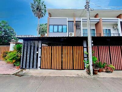 ขาย - ทาวน์เฮ้าส์กระทุ่มแบน สมุทรสาคร, สมุทรสาคร