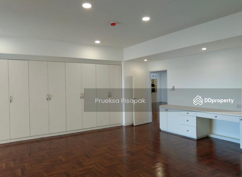For Sale - Oriental Towers, Bangkok