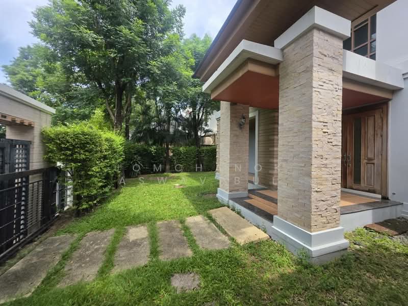 Narasiri Pattanakarn-Srinakarin, Bangkok, 878 Soi Srinakarin 20, Khlong Chan, Bang Kapi, Bangkok, 4 Bedrooms, 350 sqm, Single Detached House For Rent, by Jomchanok Aswavibul, 60161087 - DDproperty.com