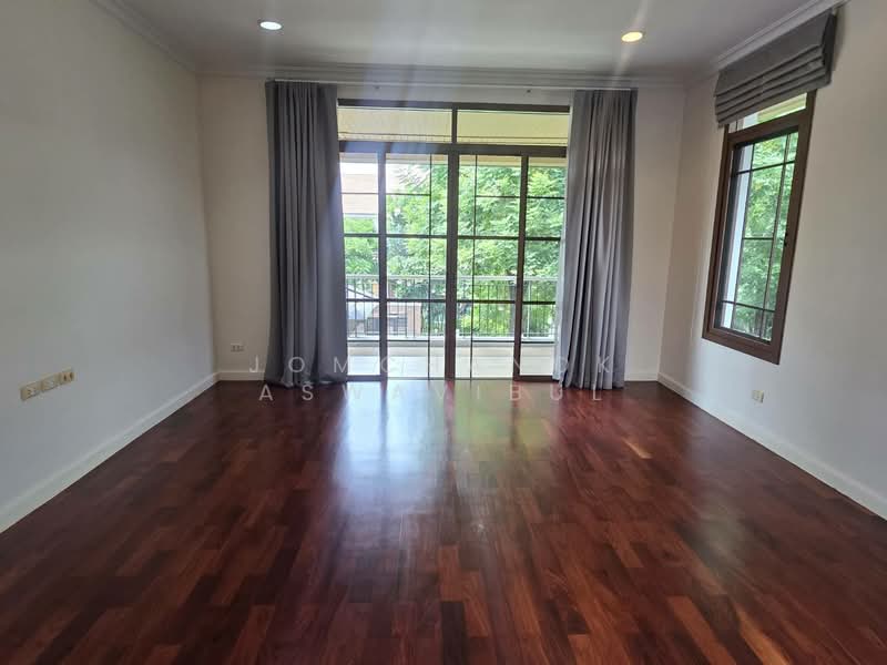 Narasiri Pattanakarn-Srinakarin, Bangkok, 878 Soi Srinakarin 20, Khlong Chan, Bang Kapi, Bangkok, 4 Bedrooms, 350 sqm, Single Detached House For Rent, by Jomchanok Aswavibul, 60161087 - DDproperty.com