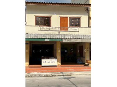 ขาย - อาคารพาณิชย์ ตรงข้ามโรงเรียนวัดบ้านฉาง, ระยอง