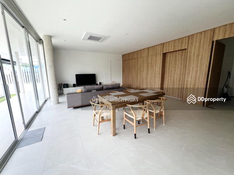 For Rent - Detached House Ekkamai - Ramintra, Bangkok