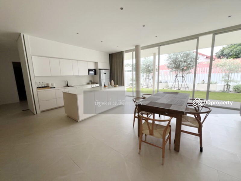 For Rent - Detached House Ekkamai - Ramintra, Bangkok