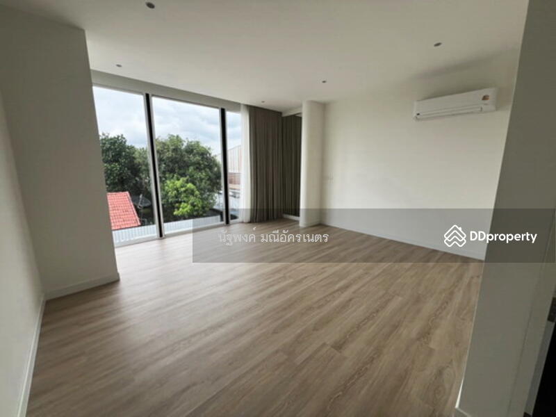 For Rent - Detached House Ekkamai - Ramintra, Bangkok