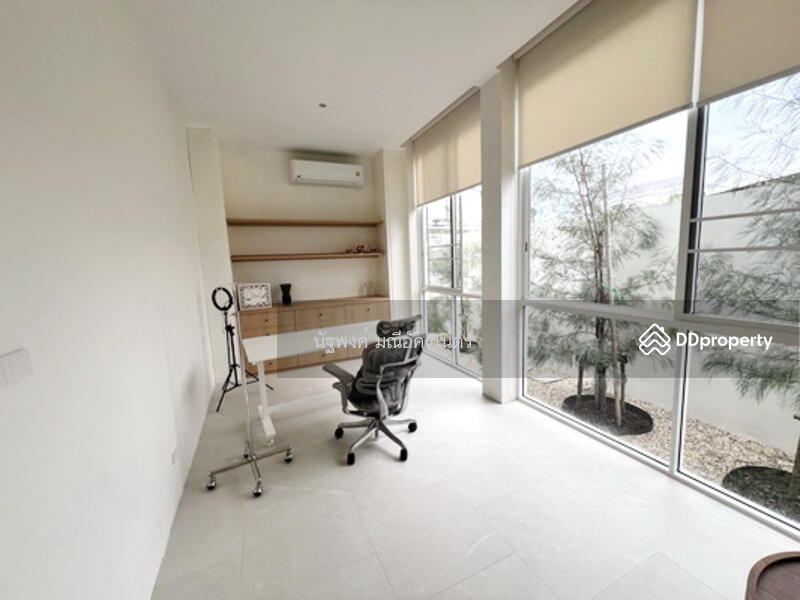 For Rent - Detached House Ekkamai - Ramintra, Bangkok