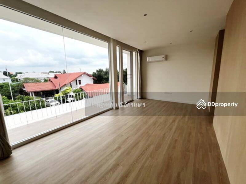 For Rent - Detached House Ekkamai - Ramintra, Bangkok