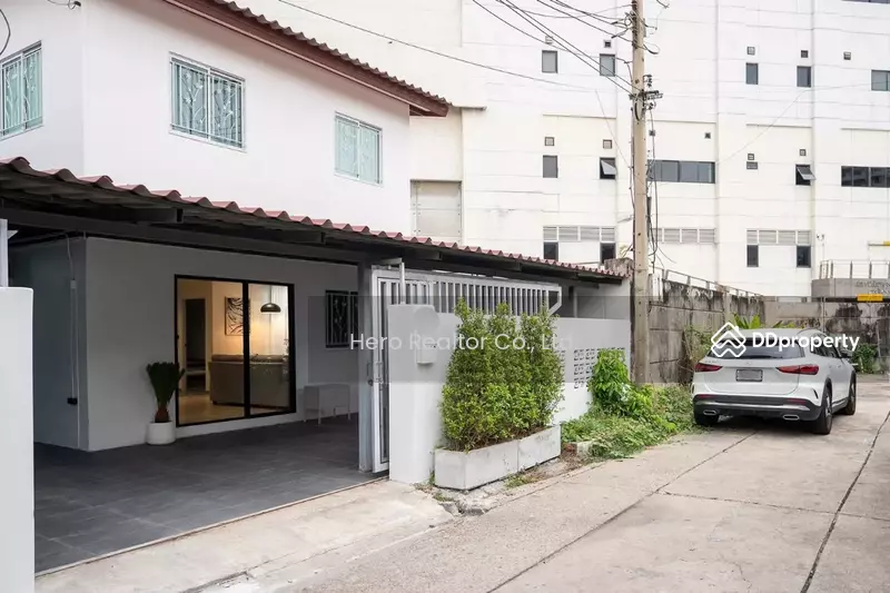For Rent - For Rent Bangkok House Huai Khwang Pracharat Bamphen MRT Huai Khwang BRE25739, Bangkok
