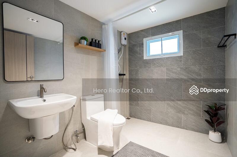 For Rent - For Rent Bangkok House Huai Khwang Pracharat Bamphen MRT Huai Khwang BRE25739, Bangkok