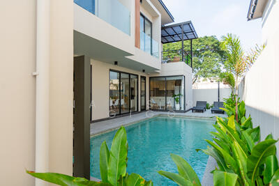 ขาย - วิลล่าสระว่ายน้ำหรูหราทันสมัย 3 ห้องนอน ที่กาดฝรั่ง วิลเลจ หางดง เชียงใหม่, เชียงใหม่