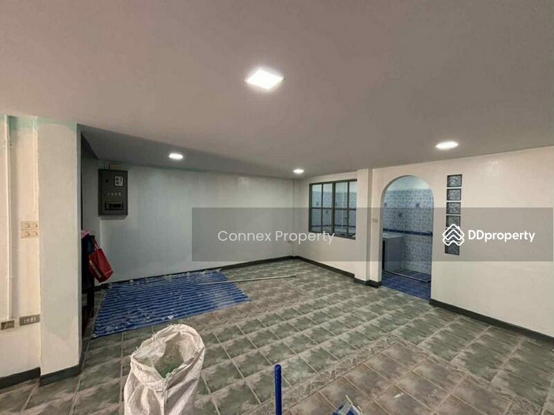 For Rent - Maneeya Ville, Bangkok