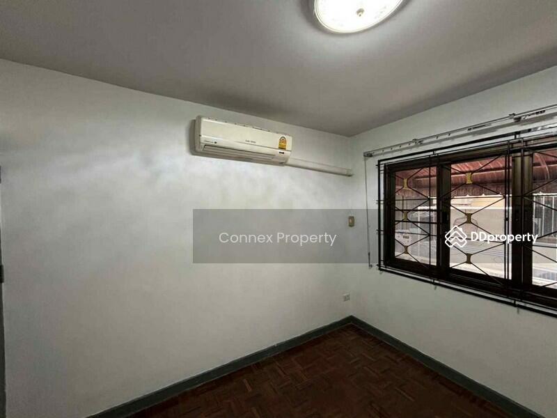 For Rent - Maneeya Ville, Bangkok