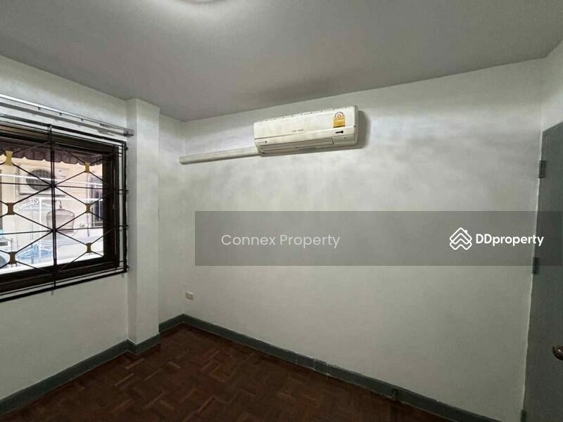 For Rent - Maneeya Ville, Bangkok