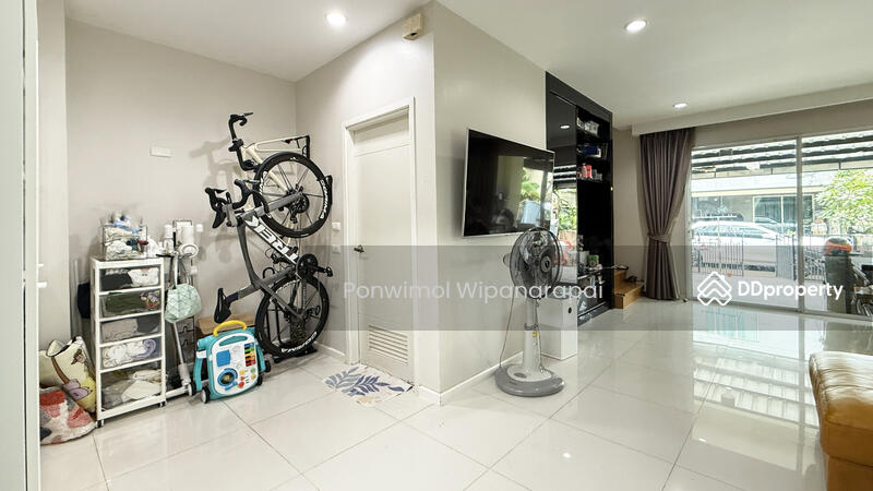 For Sale - Patio Pattanakarn 38, Bangkok