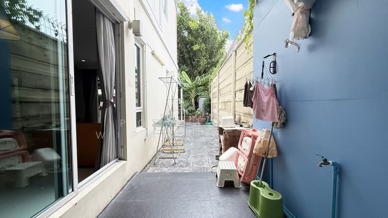 Patio Pattanakarn 38, Bangkok, Soi Phatthanakan 38 Phatthanakan Road, Suan Luang, Bangkok, 3 Bedrooms, 210 sqm, Townhouse For Sale, by Ponwimol Wipanarapai, 60162302 - DDproperty.com