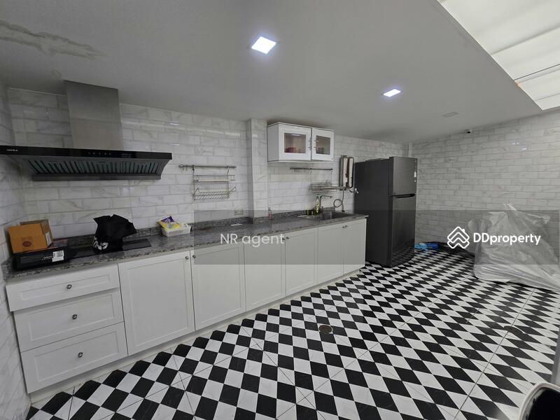For Rent - District Ekkamai - Ramintra, Bangkok