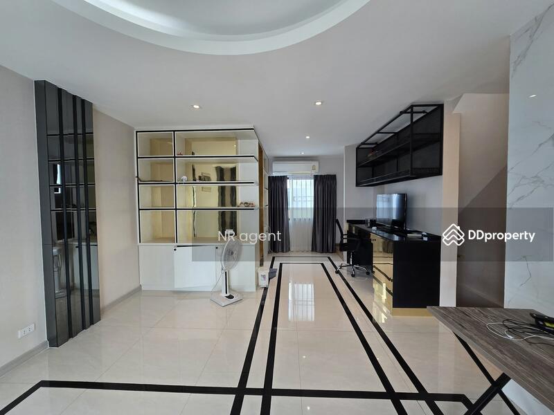 For Rent - District Ekkamai - Ramintra, Bangkok