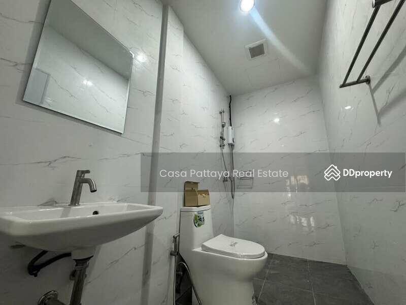 For Sale - 5-storey commercial building, Somprasong Project, Chon Buri