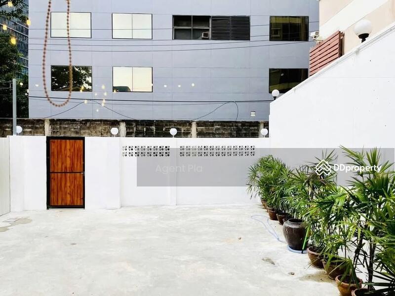 For Rent - Single house for rent near BTS Surasak (SPSAD3330), Bangkok
