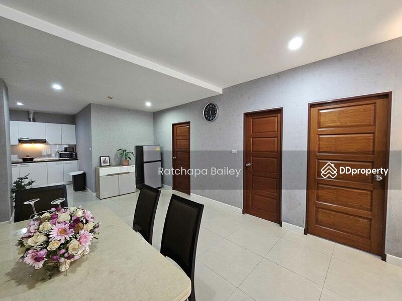 ให้เช่า - Baan Klang Krung Resort (Ratchada 7) : บ้านกลางกรุงรีสอร์ท รัชดา ซอย7, กรุงเทพ
