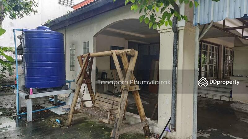 For Rent - 4-Bedroom House, Bangkok