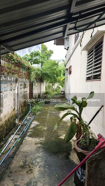 For Rent - 4-Bedroom House, Bangkok