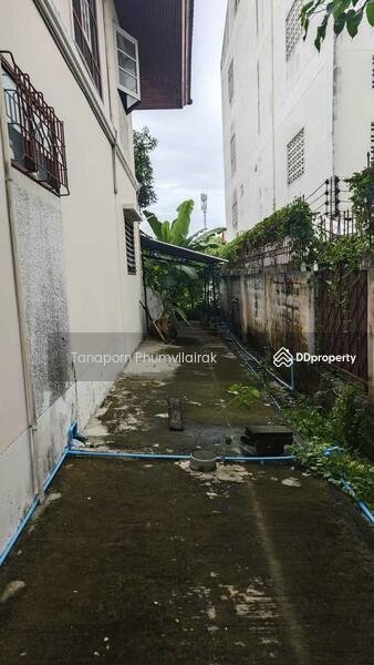 For Rent - 4-Bedroom House, Bangkok