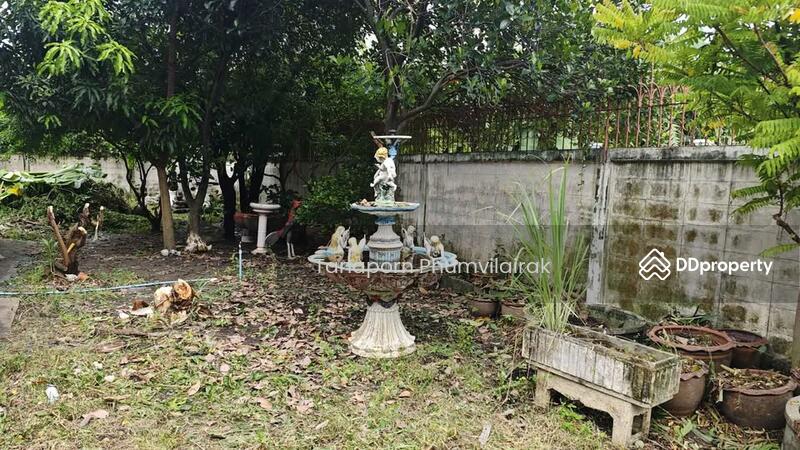 For Rent - 4-Bedroom House, Bangkok