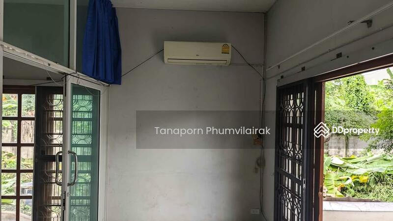 For Rent - 4-Bedroom House, Bangkok