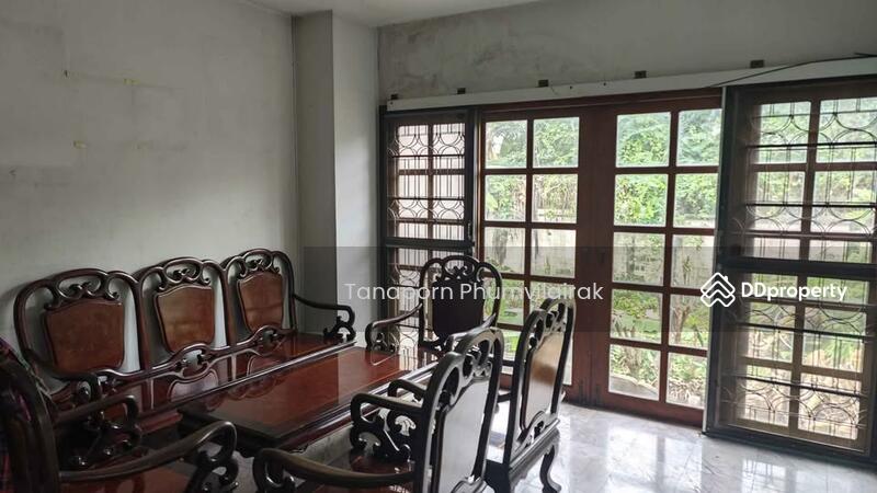 For Rent - 4-Bedroom House, Bangkok